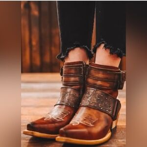Freebird Waylon Ankle Boots 8